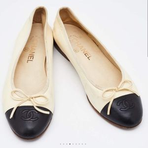 🌻Authentic CHANEL Beige Lambskin Cap Toe Ballerina Flats Size 37 (6.5)